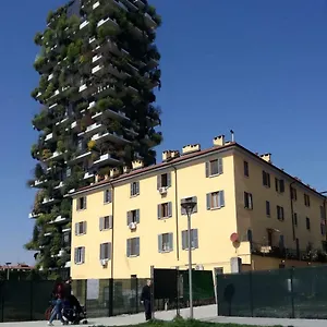 https://kings-house_bosco-verticale_corso-como.it-lombardy.com